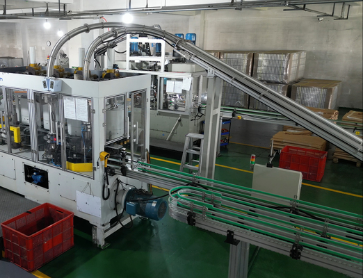Un buen precio. 3-5 Estaciones Máquina de fabricación de latas de aerosoles 350-450 CPM con sistema de tapón automático en línea
